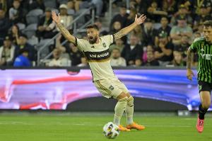 体育平台-和博格巴法甲会合?队报:里尔想将吉鲁带回法甲,年薪300万欧元