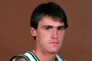 开云体育-卡莱尔:球员时期我在绿军 当时红衣主教拿了9冠但总共就7个战术