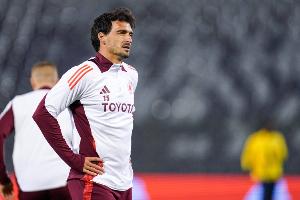 签回胡梅尔斯踢世俱杯？凯尔：目前没有这样的计划，防线人手充足