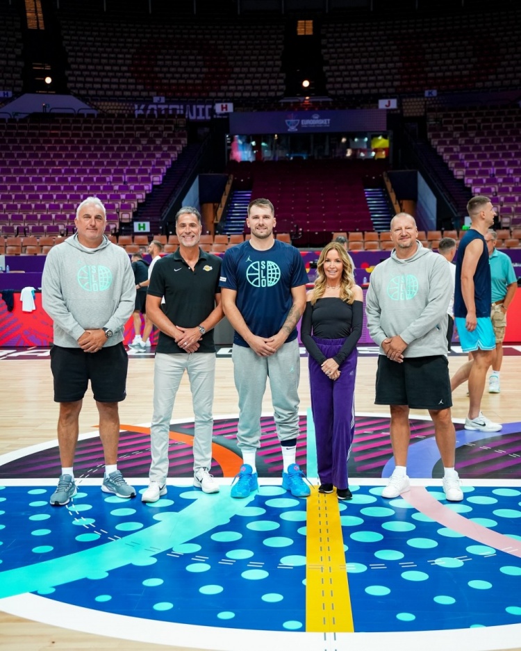 开云app-高水平赛事&amp;球星云集！湖人、雄鹿、开拓者等队管理层观战欧锦赛