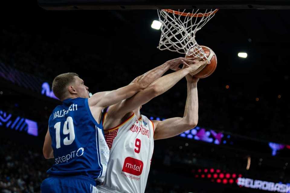 开云app-表现不算糟糕但缺乏统治力！前公牛次轮秀应该很难重返NBA了？