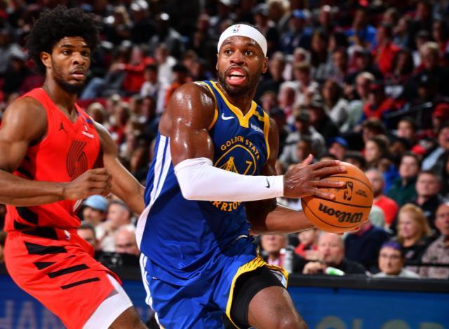 体育平台-勇士新水花兄弟上线！希尔德首秀22分完美契合库里