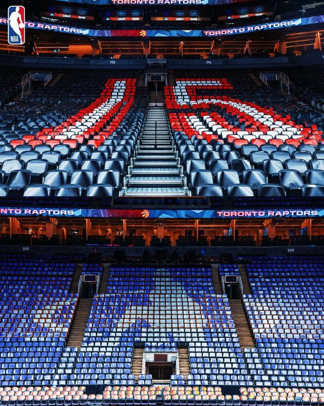 官方入口-动情落泪、奋力嘶吼！卡特球衣退役之夜尽情宣泄