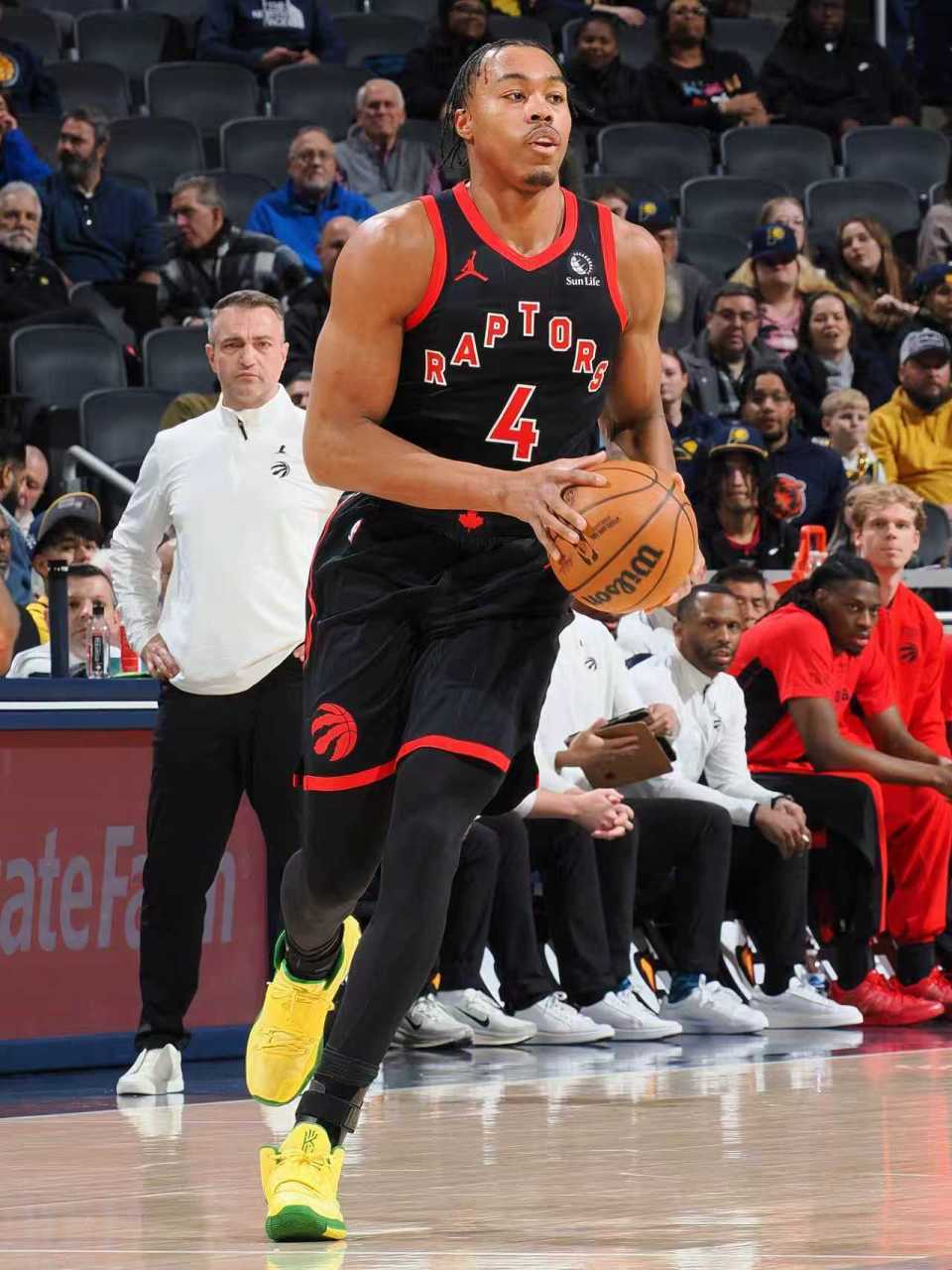 开云app-拒27分逆转！猛龙三杀步行者 巴恩斯26+7+13莺歌30+7