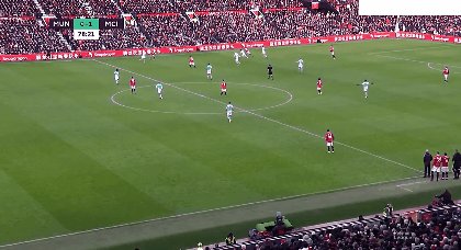 开云app-拉什福德：没碰球没参与 阿坎吉：对方首球是个笑话